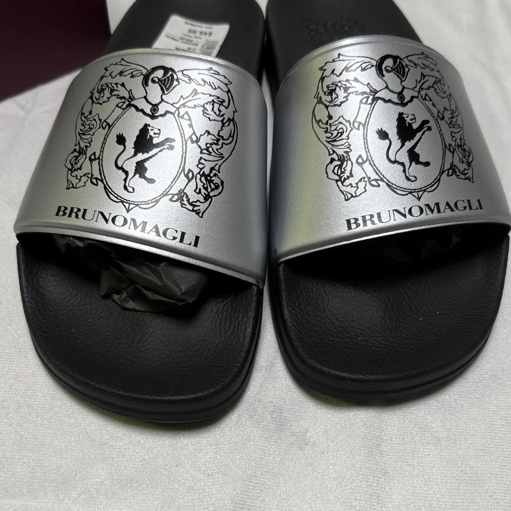 Bruno Magli Men's Silver and Black Crest Slides - Picture 1 of 7
